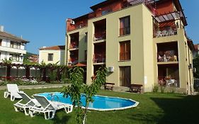 Condo Hotel Valentina